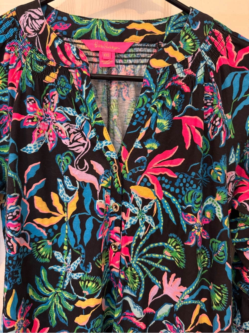 Lilly Pulitzer Black Tropical Floral Jersey Shift Dress Ruffle Cuffs (SZ XXS) - Picture 5 of 16